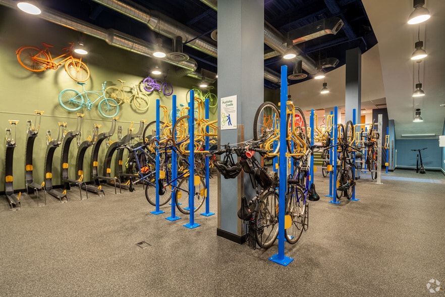 More Photos Of 100 S 5th St, Minneapolis Office For Lease