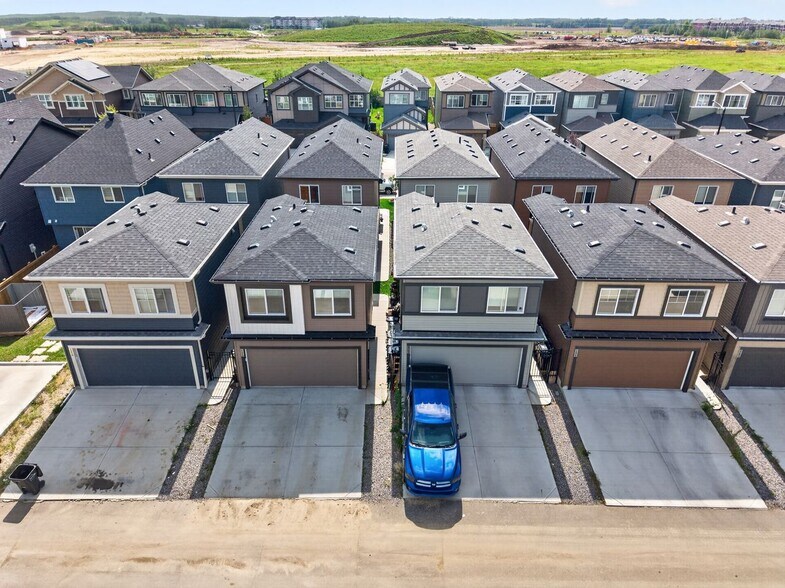 More Photos Of 22680 80 Av NW, Edmonton Apartments For Sale