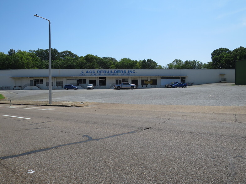 Primary Photo Of 843-863 E. H. Crump Blvd, Memphis Warehouse For Lease