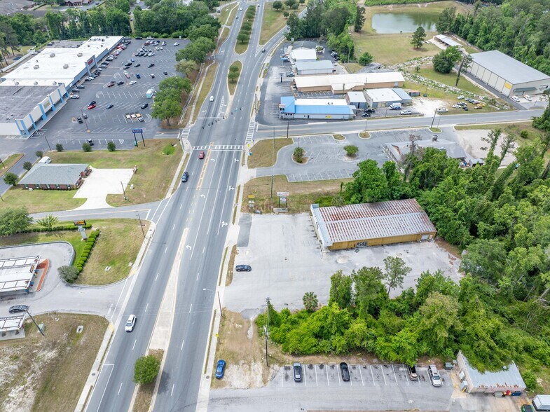 More Photos Of 1330 SW Main Blvd, Lake City Freestanding For Sale