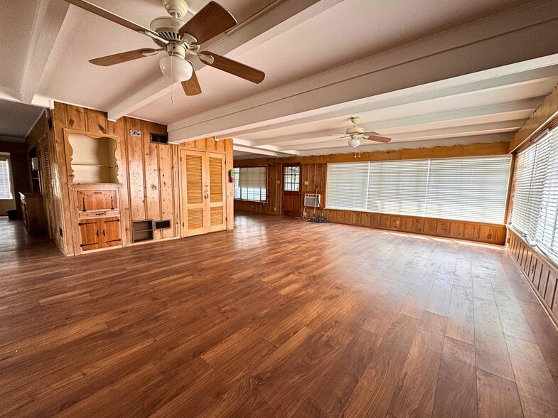 More Photos Of 1278 Bandera Rd, San Antonio General Retail For Sale