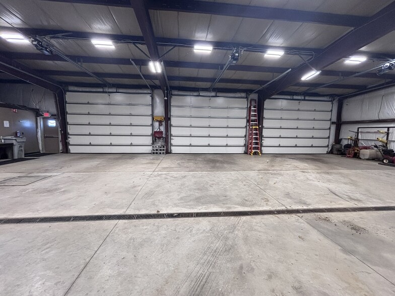 More Photos Of 235 Grand Lake Rd, Celina Warehouse For Sale