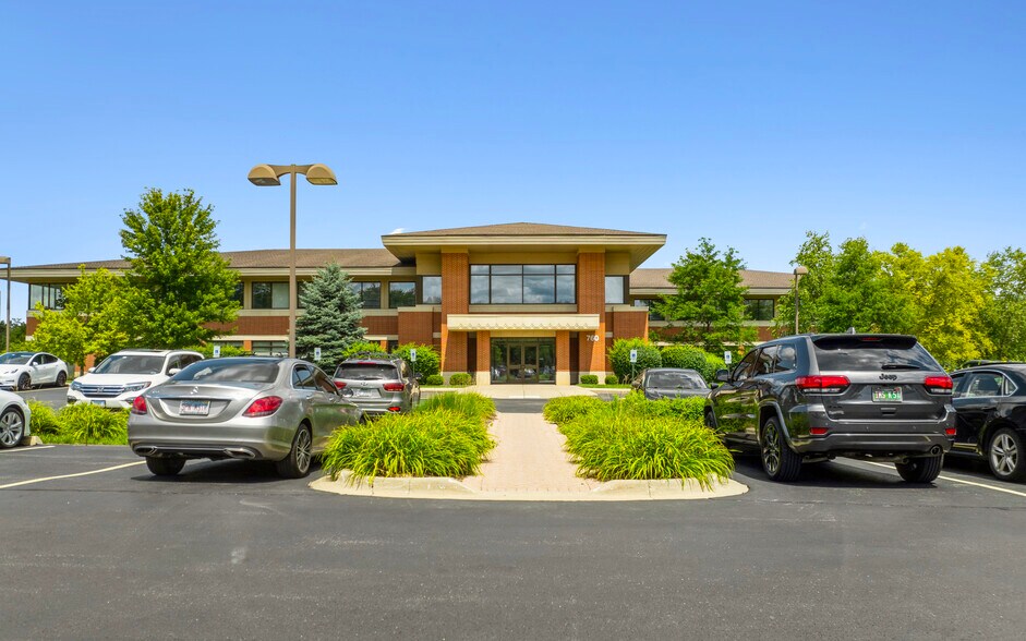 More Photos Of 760 W Main St, Barrington Office For Sale