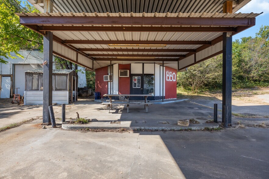 More Photos Of 410 TX-36, Caldwell Land For Sale