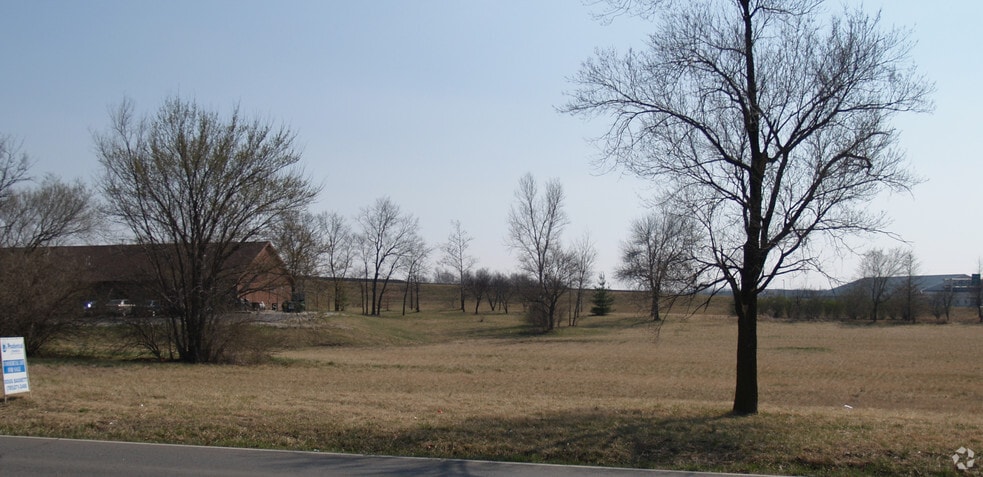 More Photos Of SW 37th St, Topeka Land For Sale