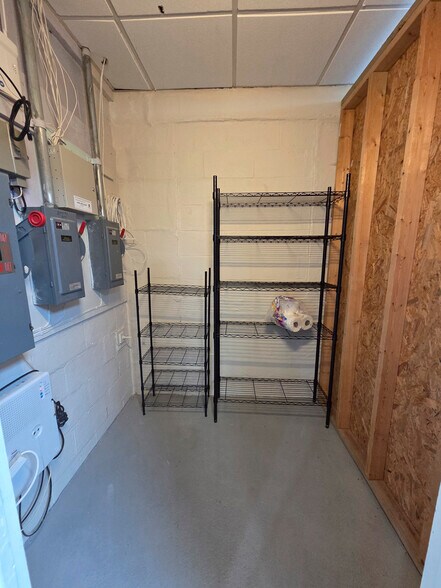 More Photos Of 1709 Philadelphia Pike, Wilmington Freestanding For Lease