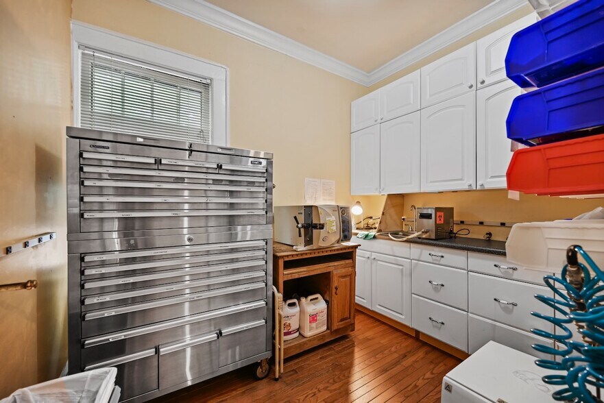 More Photos Of 1624 NE Piedmont Ave, Atlanta Medical For Sale