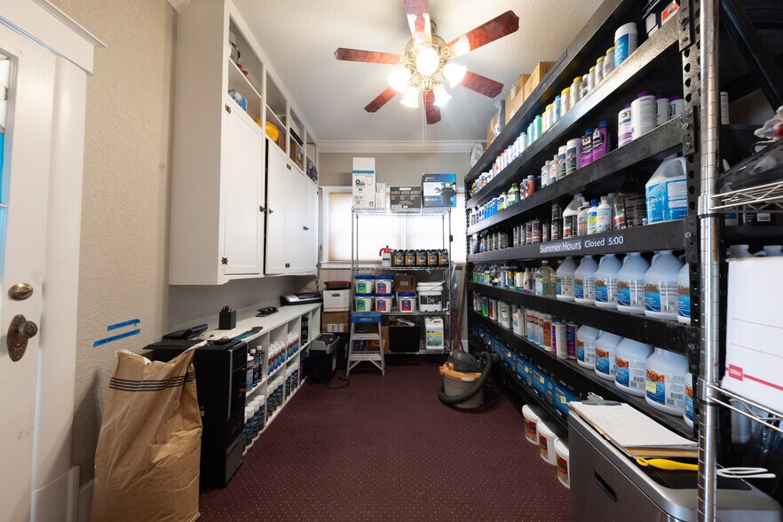 More Photos Of 418 Cheney St, Reno Office For Sale