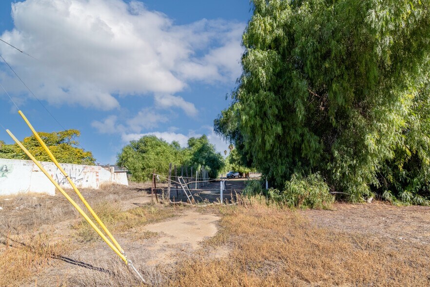 More Photos Of Lakeview Ave @ Ramona Expressway, Nuevo Land For Sale