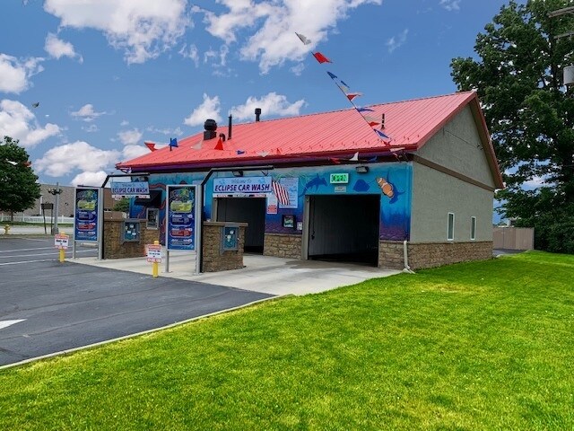 More Photos Of 3321 Broadway, Grove City Carwash For Sale