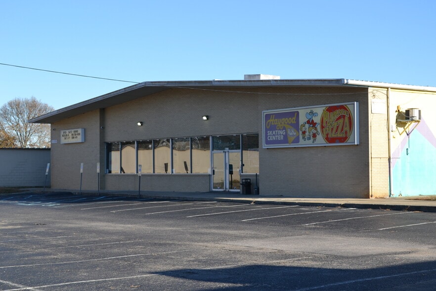 More Photos Of 1036 Ferry Plantation Rd, Virginia Beach General Retail For Sale