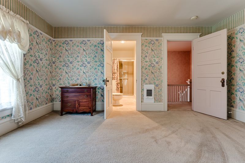 More Photos Of 412 E 13th Ave, Eugene Freestanding For Sale