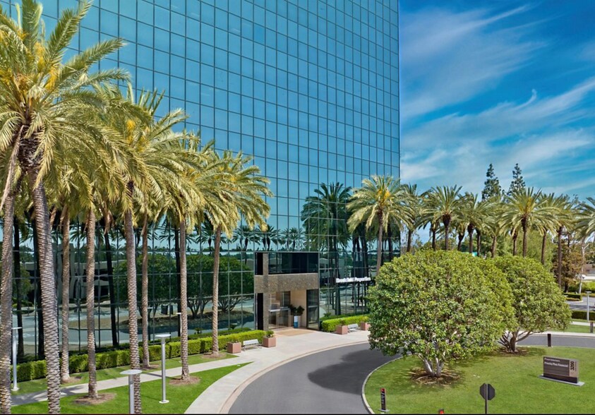 More Photos Of 3200 Park Center Dr, Costa Mesa Office For Lease