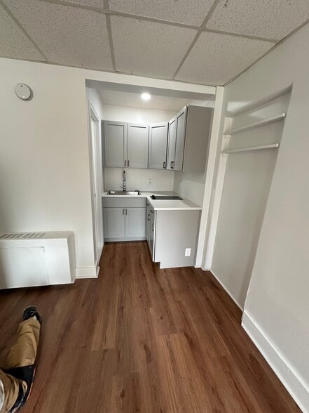 More Photos Of 16001 Dixie Hwy, Holly Apartments For Sale