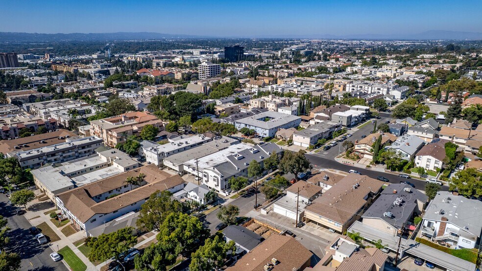 More Photos Of 638 E Tujunga Ave, Burbank Apartments For Sale