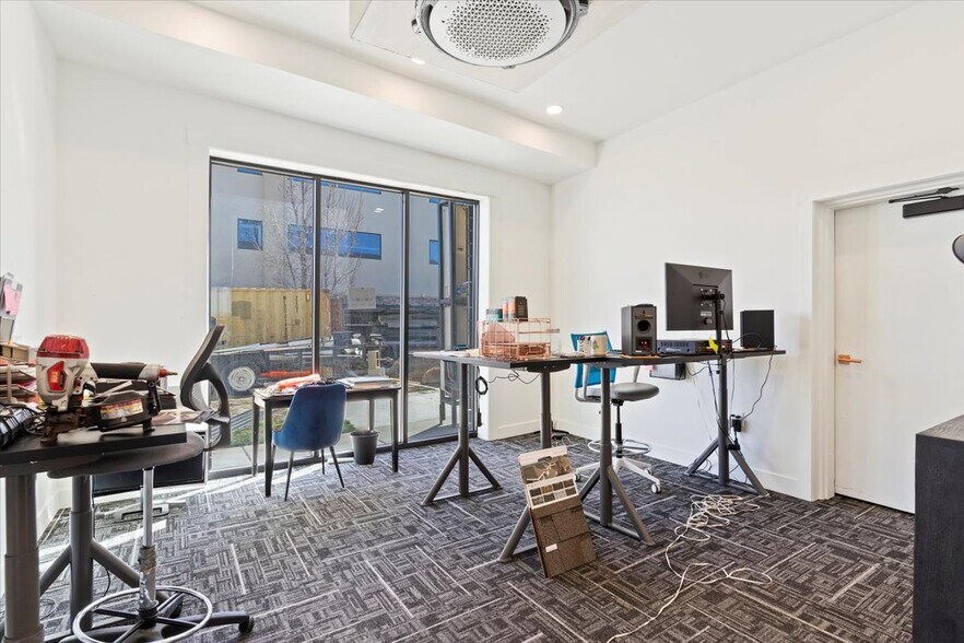 More Photos Of 1042 3000 N, Layton Office For Sale