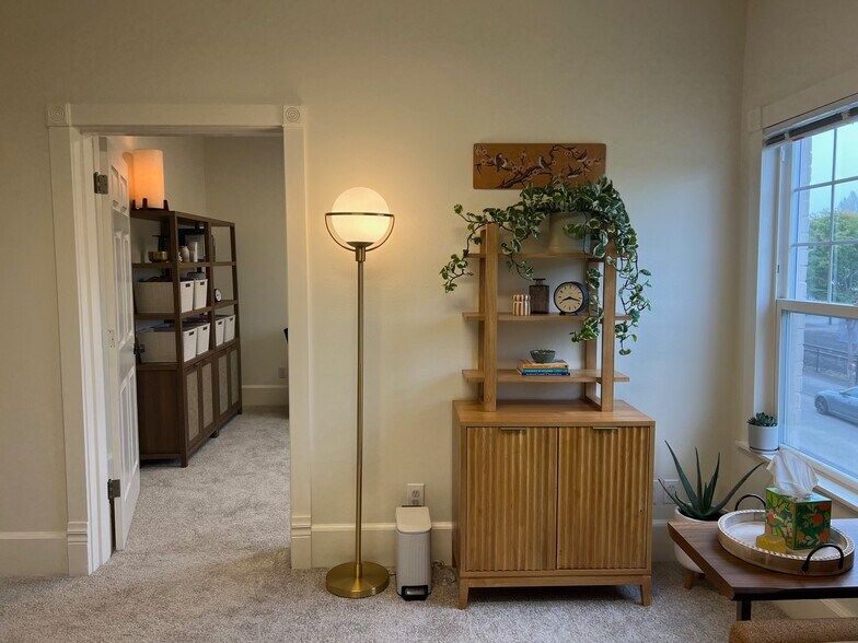 More Photos Of 22566 SW Washington St, Sherwood Office For Lease