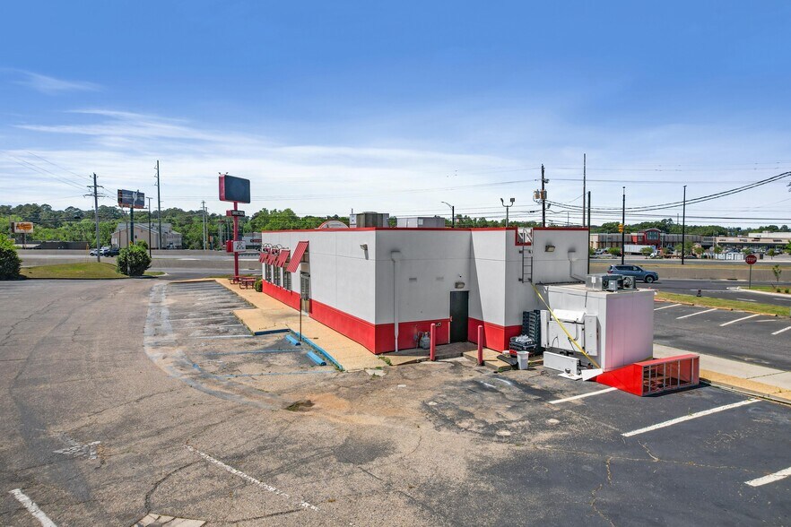 More Photos Of 3476 Ross Clark Cir, Dothan Fast Food For Lease