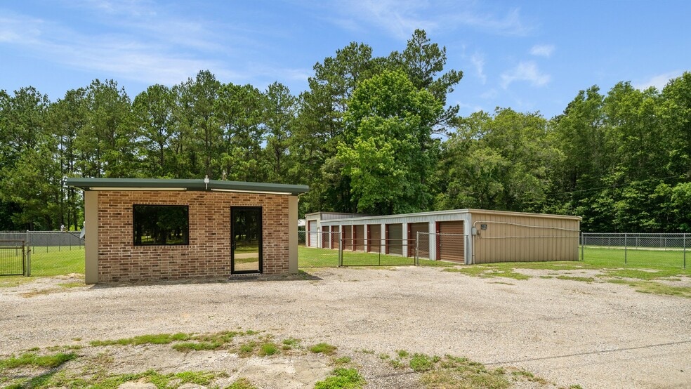 More Photos Of 16100 Firetower Rd, Conroe Self Storage For Sale