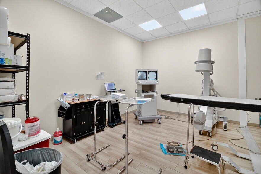 More Photos Of 1511 Buenos Aires Blvd, Lady Lake Funeral Home For Lease