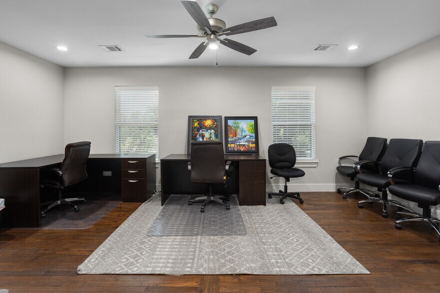 More Photos Of 403 E Broad St, Mansfield Loft Creative Space For Lease