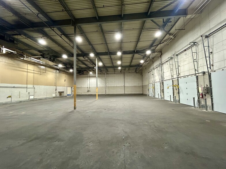 More Photos Of 1111 Navy Dr, Stockton Warehouse For Sale