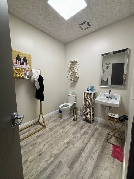 More Photos Of 888 Eastern Ave, Malden Storefront Retail Office For Lease