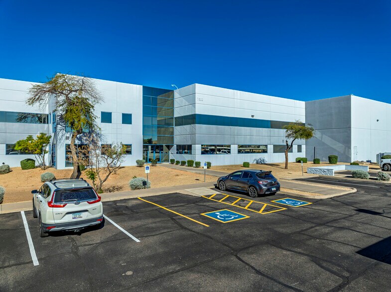 More Photos Of 7300 W Boston St, Chandler Warehouse For Lease