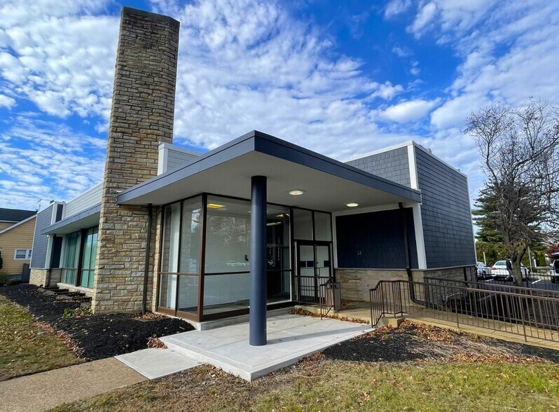 More Photos Of 1575 Brunswick Ave, Lawrence Township Cumberland Bank For Lease