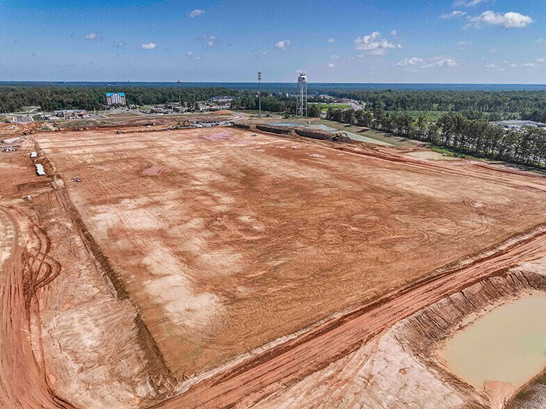 More Photos Of 6221 Patriot Hwy, Woodford Distribution For Lease