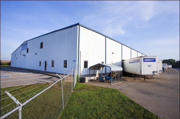 More Photos Of 609 Enon Springs Rd, Smyrna Warehouse For Lease