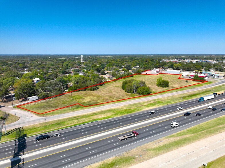 More Photos Of SWC Interstate Highway 35E & East Crestview Drive, Lacy-Lakeview Land For Sale