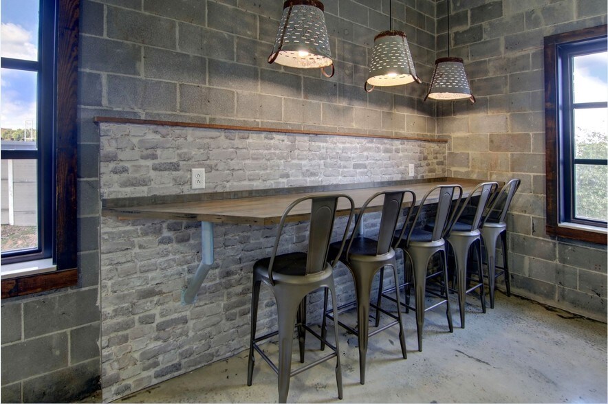 More Photos Of 400 Plasters Ave NE, Atlanta Office For Lease