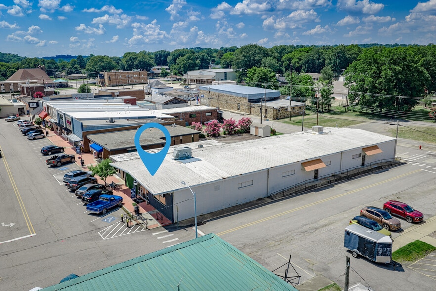 More Photos Of 20 Town Sq, Greenwood Health Club For Sale