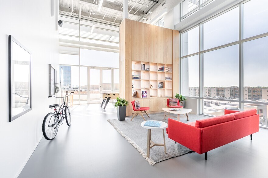 More Photos Of 800 Town And Country Blvd, Houston Coworking Space
