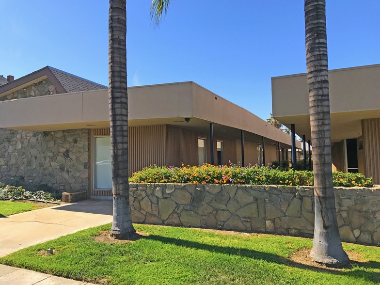 Primary Photo Of 236 Cajon St, Redlands Healthcare For Lease