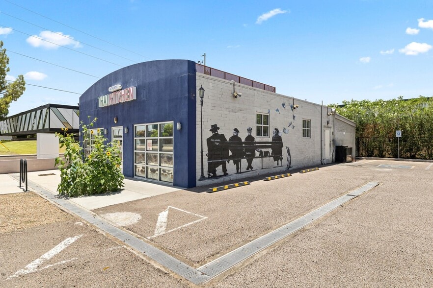 More Photos Of 4500 N 12th St, Phoenix Restaurant For Sale