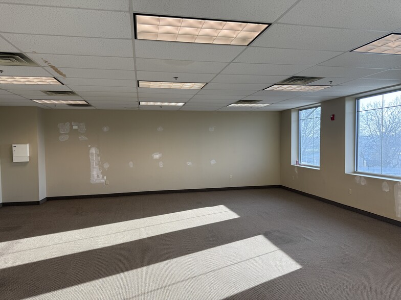 More Photos Of 4546 S Atherton Dr, Taylorsville Restaurant For Lease