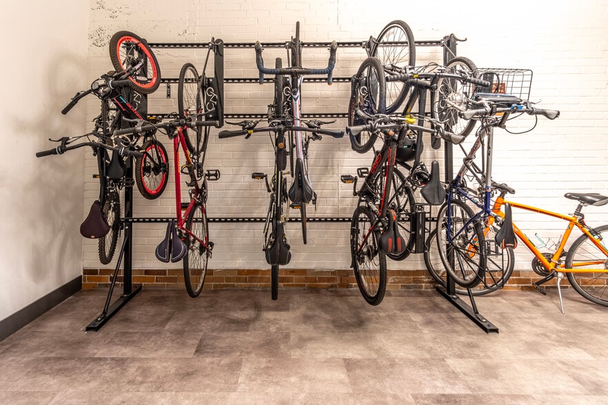 More Photos Of 7135 Canterbury Ave, Saint Louis Apartments For Sale