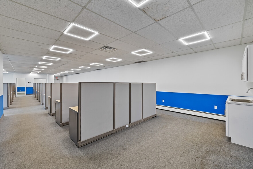 More Photos Of 65 Ramapo Valley Rd, Mahwah Unknown For Lease