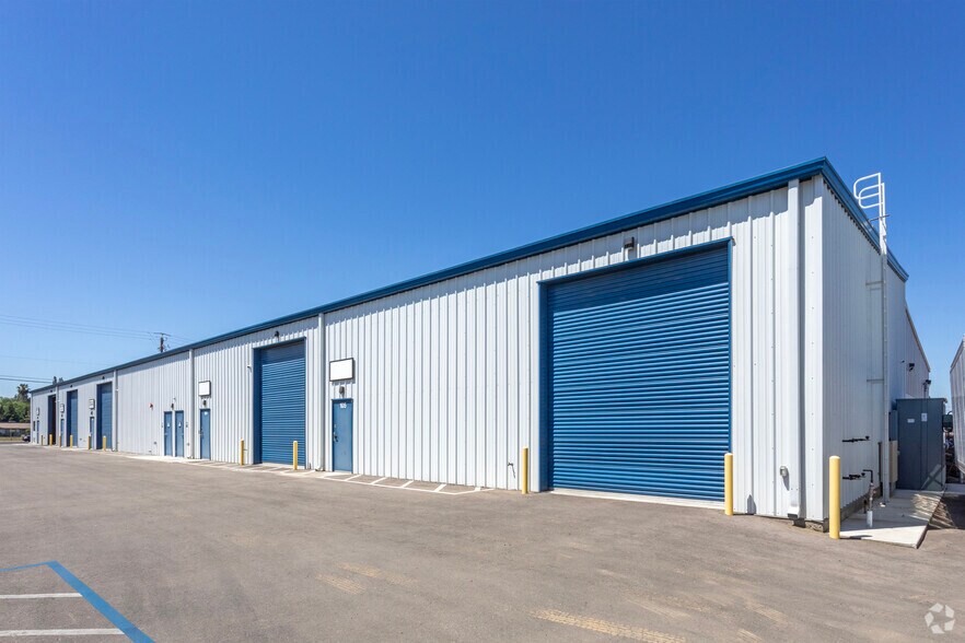 More Photos Of 1255 Hoblitt Ave, Clovis Warehouse For Lease