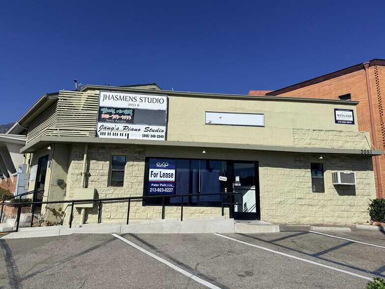 More Photos Of 3051 Foothill Blvd, La Crescenta Apartments For Lease