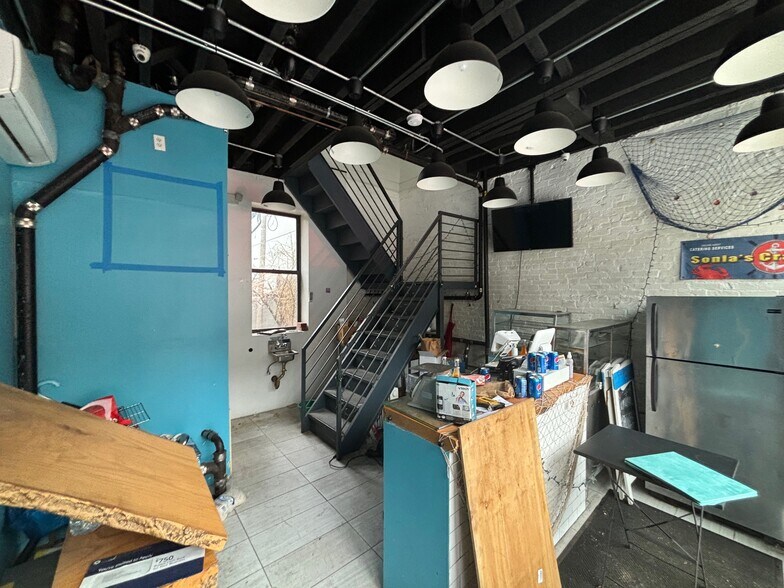 More Photos Of 670-680 Nostrand Ave, Brooklyn Storefront Retail Office For Lease