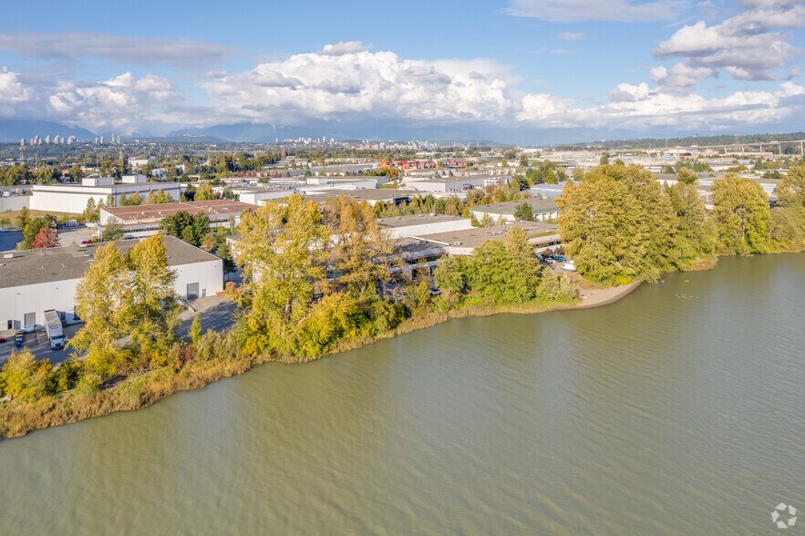 More Photos Of 1610 Derwent Way, Delta Light Distribution For Lease