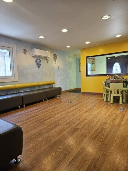 More Photos Of 3767 Richmond Ave, Staten Island Medical For Sale