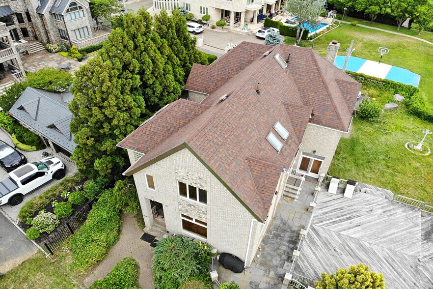 More Photos Of 161 Boardwalk Ave, Staten Island Multifamily For Sale