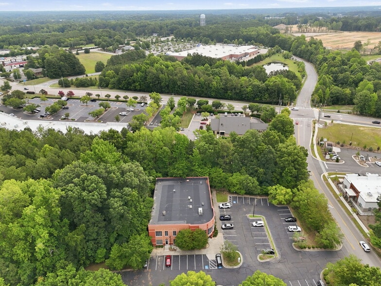 More Photos Of 502 McKnight Dr, Knightdale Medical For Sale