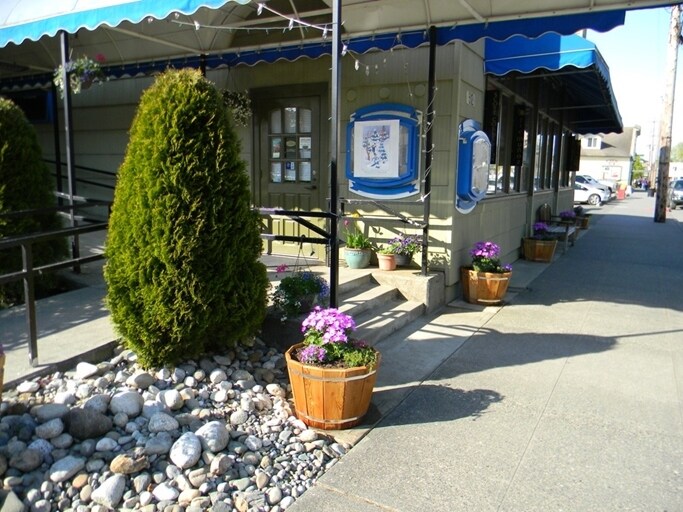 More Photos Of 512 1st St, La Conner Restaurant For Lease