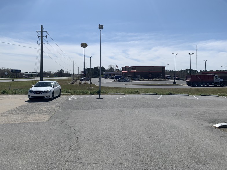 More Photos Of 1020 W New Bern Rd, Kinston Convenience Store For Sale