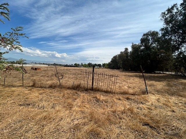 More Photos Of 11139 Laurel Ave, Bloomington Land For Sale